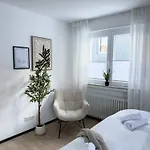 Modern 75qm With Balcony - Quiet Location Near ヴィンターベルク