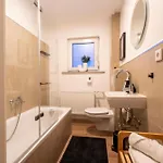 Appartamento Modern 75qm With Balcony - Quiet Location Near