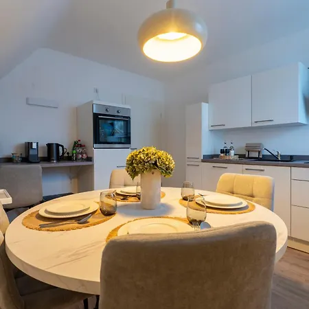 Modern 75qm With Balcony - Quiet Location Near *