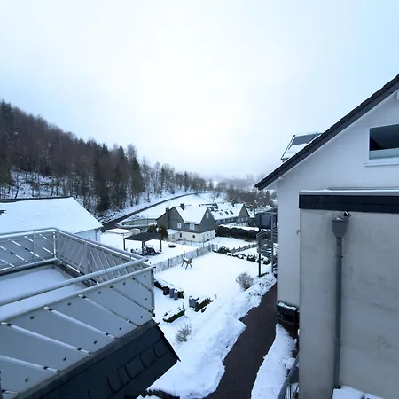 Appartement Modern 75qm With Balcony - Quiet Location Near Winterberg