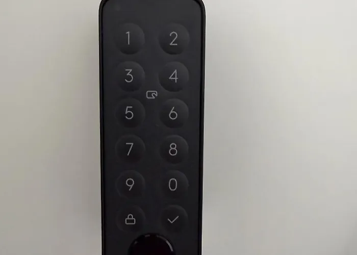 Modern 75qm With Balcony - Quiet Location Near Lägenhet *