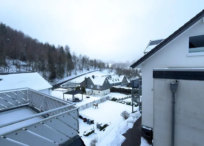 Lägenhet Modern 75qm With Balcony - Quiet Location Near Winterberg